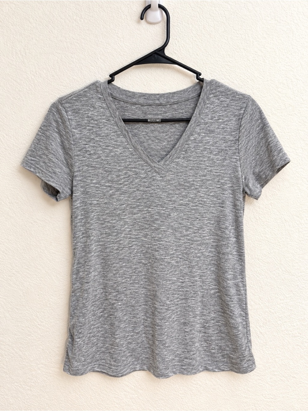 Mossimo Supply Co. Heather Gray V-Neck Short Sleeve Tee